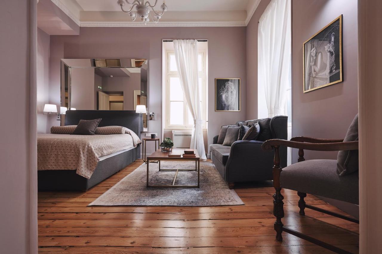 Bohemian Suites Атина Екстериор снимка