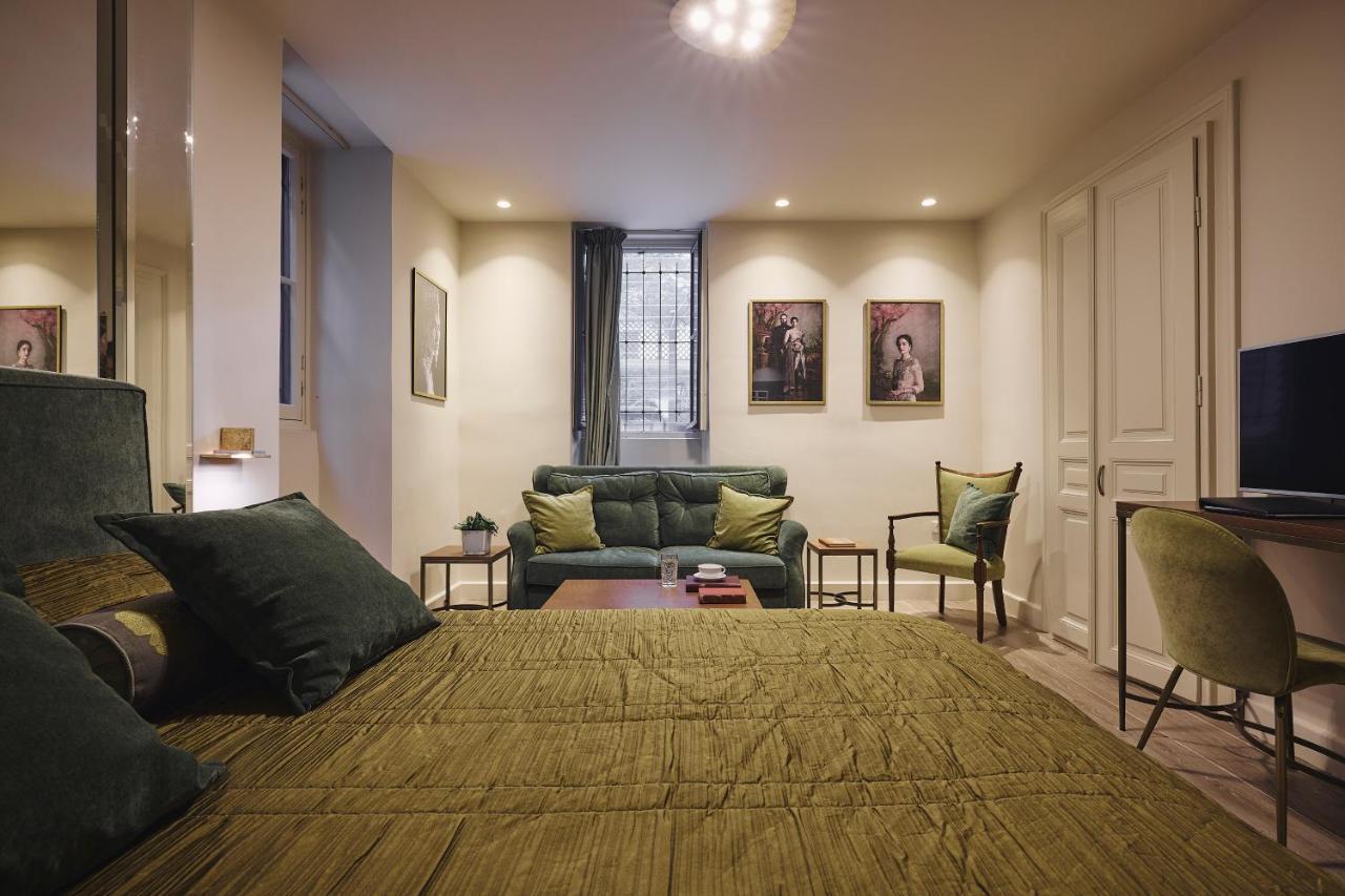 Bohemian Suites Атина Екстериор снимка