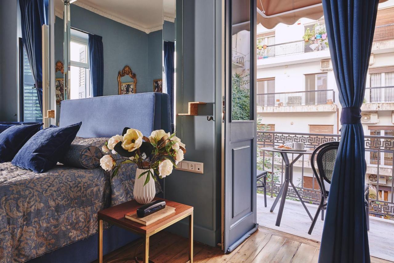 Bohemian Suites Атина Екстериор снимка