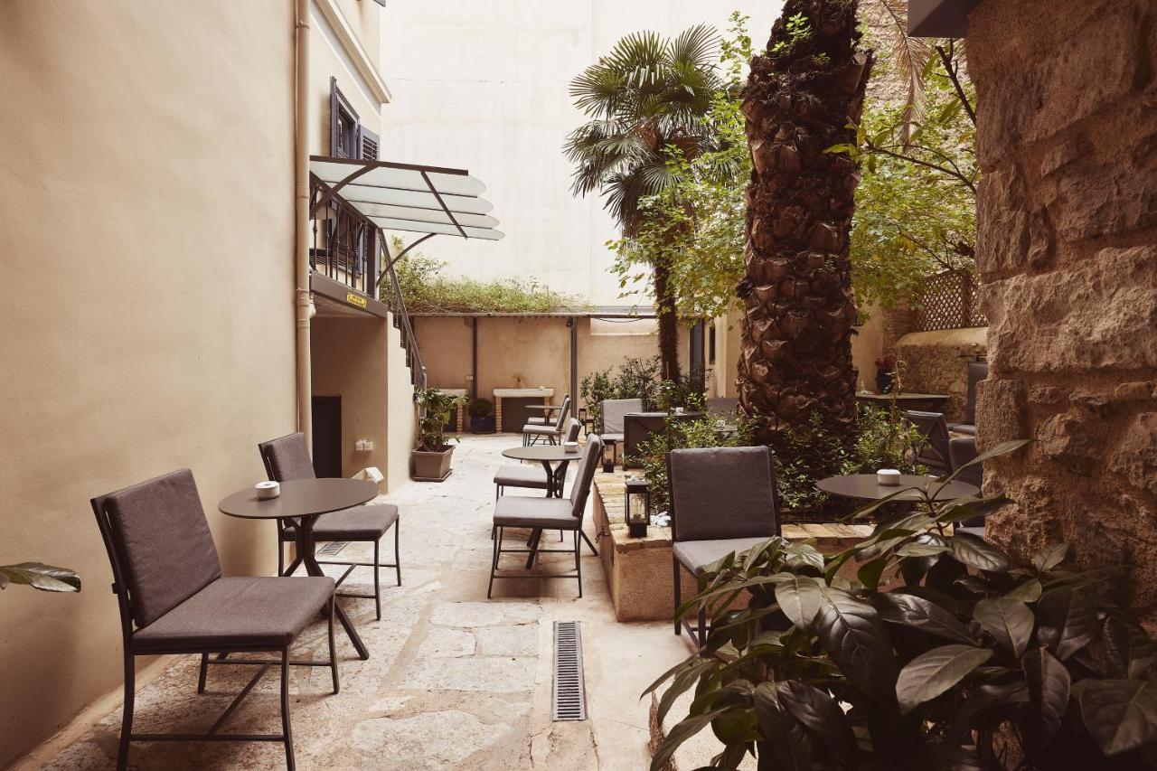 Bohemian Suites Атина Екстериор снимка