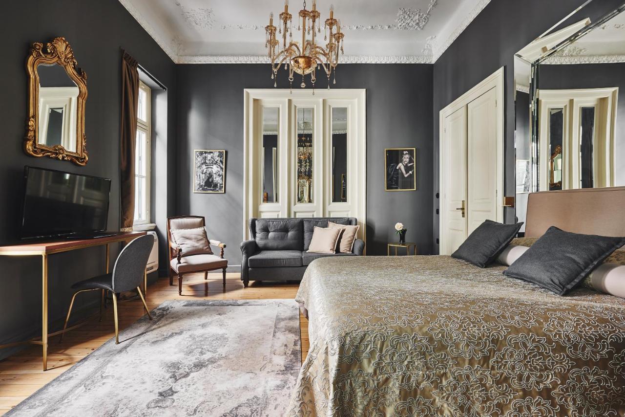 Bohemian Suites Атина Екстериор снимка