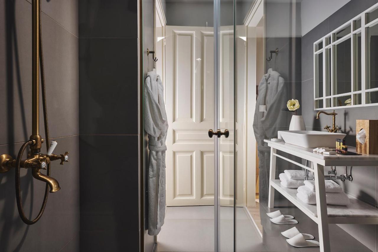 Bohemian Suites Атина Екстериор снимка